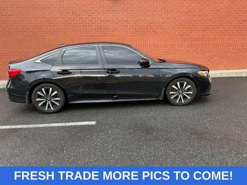 Used 2022 Honda Civic EX image 1