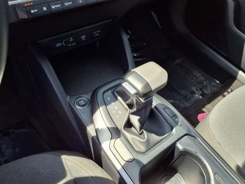 Used 2025 Kia K4 LXS image 23