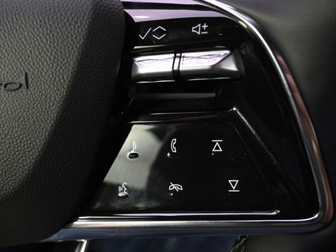 New 2026 Cadillac Optiq Sport 2 image 33