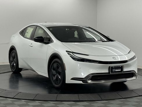 New 2026 Toyota Prius SE image 5