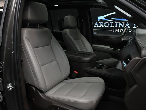 Used 2021 Chevrolet Suburban Z71 w/ Luxury Package image 40