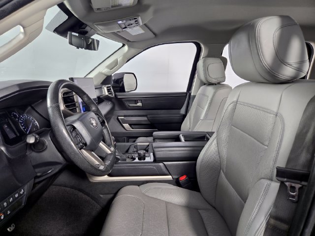 Used 2022 Toyota Tundra SR5 RWD image 12