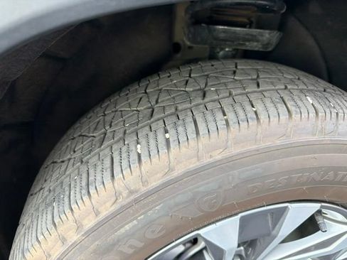 Used 2026 Chevrolet Equinox LT w/ LPO, Floor Liner Package FWD image 11