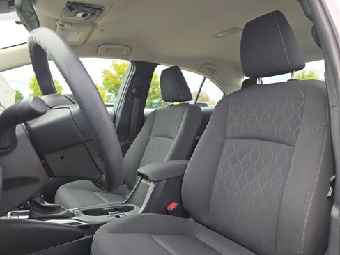 Used 2024 Toyota Corolla LE FWD image 22