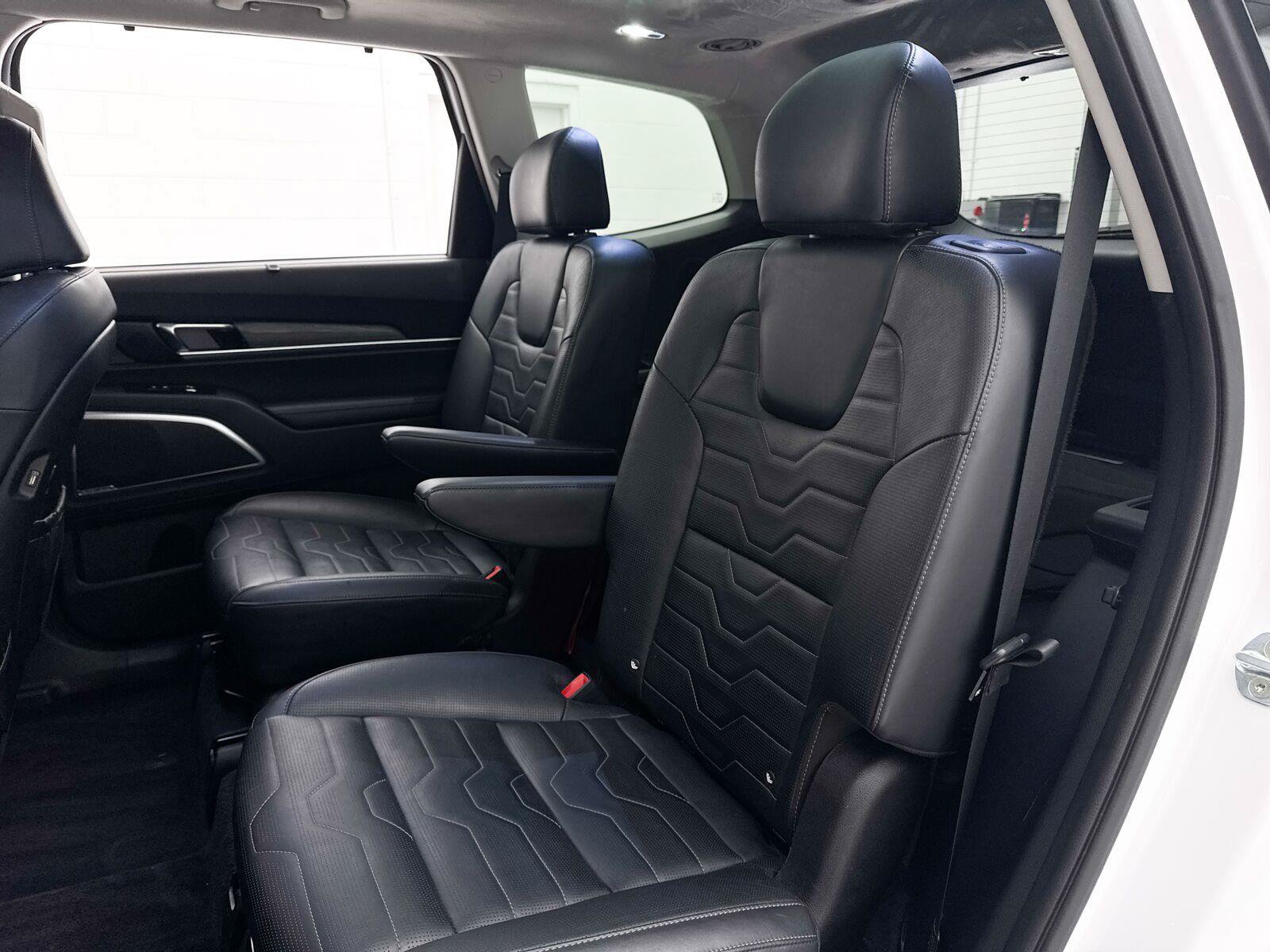 Used 2022 Kia Telluride SX w/ SX Prestige Package AWD/4WD image 29