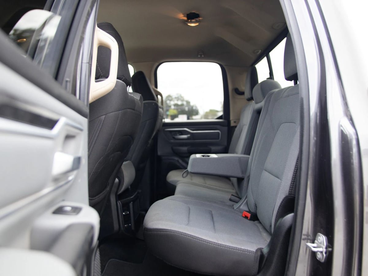 Used 2020 RAM 1500 Big Horn AWD/4WD image 26