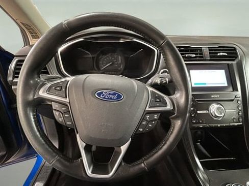 Used 2017 Ford Fusion Energi Titanium FWD image 12