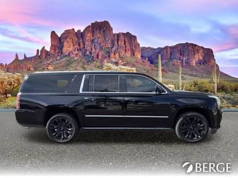 Used 2016 GMC Yukon XL Denali w/ Open Road Package AWD/4WD image 8