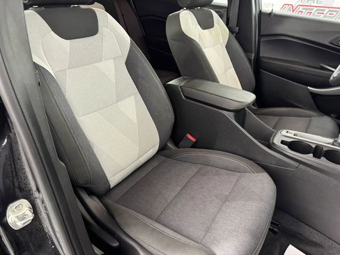 Used 2024 Chevrolet Trax LS w/ Driver Confidence Package image 32