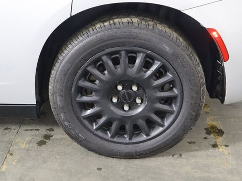 Used 2019 Dodge Charger Police image 39