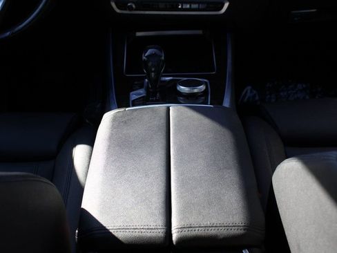 Used 2020 BMW X5 xDrive40i w/ Premium Package image 31