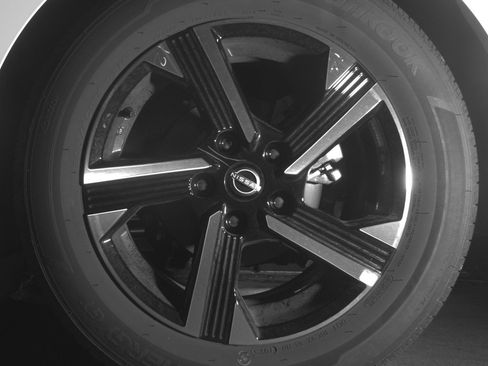 Used 2025 Nissan Sentra SV image 14