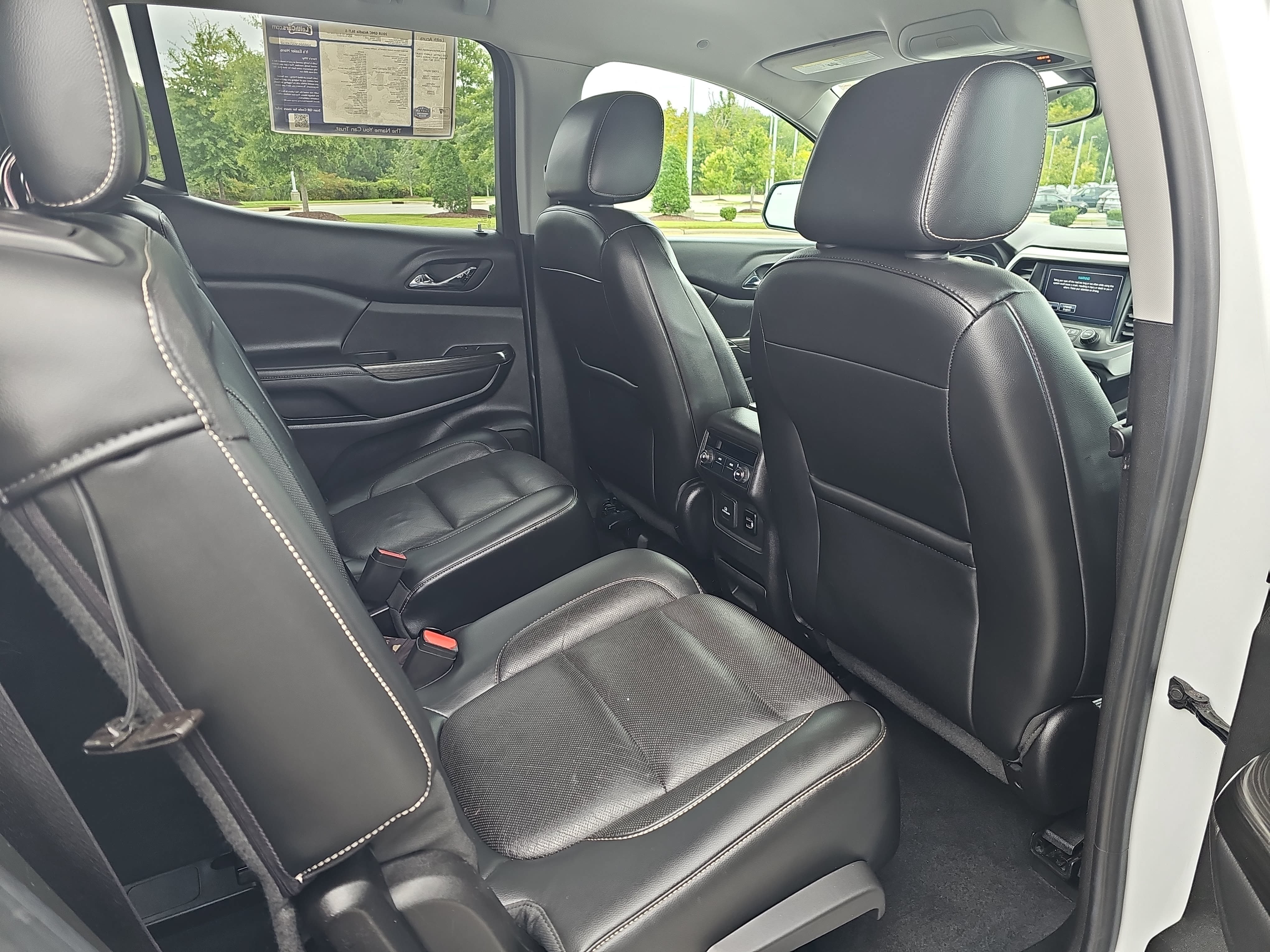 Used 2018 GMC Acadia SLT FWD image 11