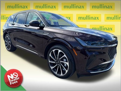 Used 2024 Lincoln Nautilus Black Label image 1