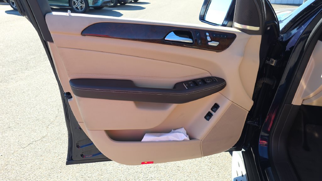 Used 2019 Mercedes-Benz GLS 450 4MATIC image 11