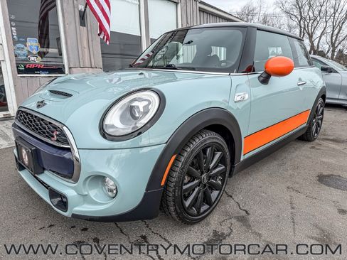 Used 2018 MINI Cooper S image 2