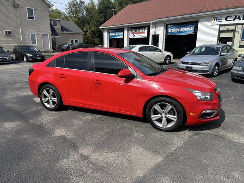 Used 2015 Chevrolet Cruze LT image 3