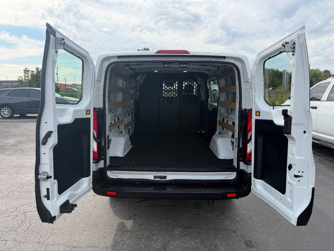Used 2025 Ford Transit 250 Low Roof w/ Exterior Upgrade Package RWD image 19
