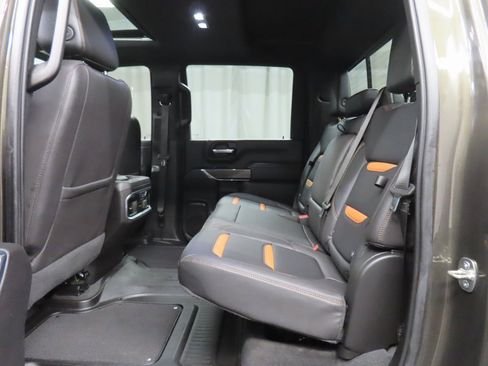 Used 2023 GMC Sierra 2500 AT4 w/ AT4 Premium Plus Package image 10