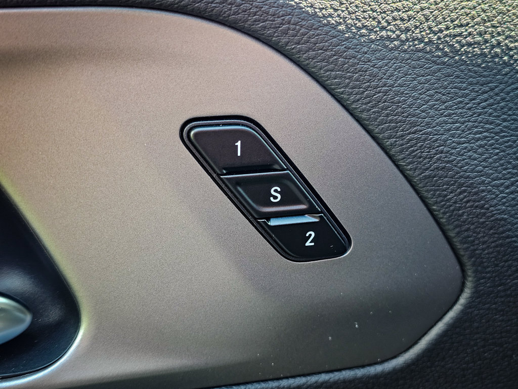 New 2027 Chrysler Pacifica Select FWD image 11