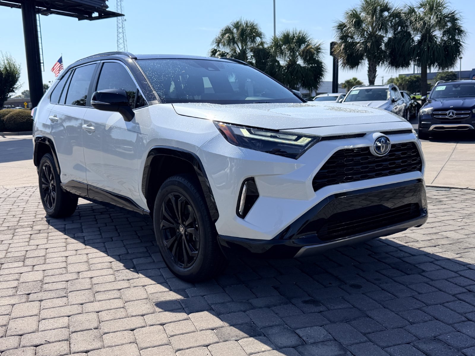 Used 2023 Toyota RAV4 XSE AWD/4WD image 6