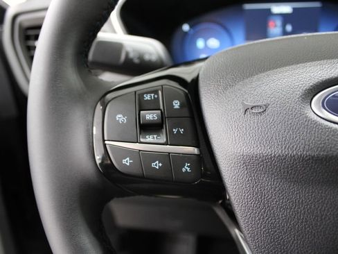 New 2025 Ford Escape SE w/ PHEV Premium Package image 37