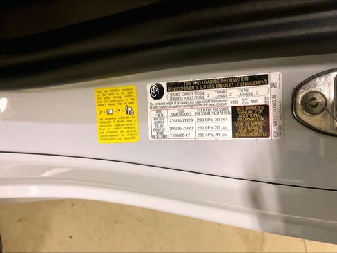 Used 2022 Porsche 718 Cayman GT4 image 32