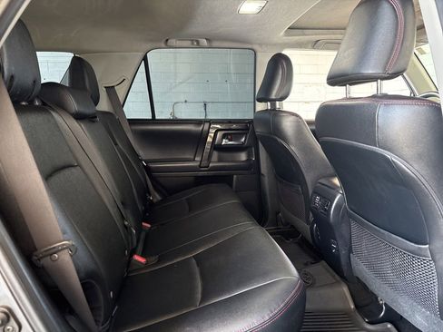 Used 2019 Toyota 4Runner TRD Off-Road Premium AWD/4WD image 18