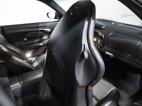 Used 2003 Porsche 911 GT2 RWD image 25