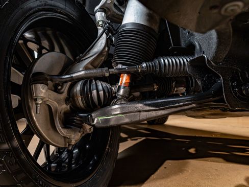 Used 2025 Chevrolet Tahoe Z71 w/ Z71 Off-Road Package image 12