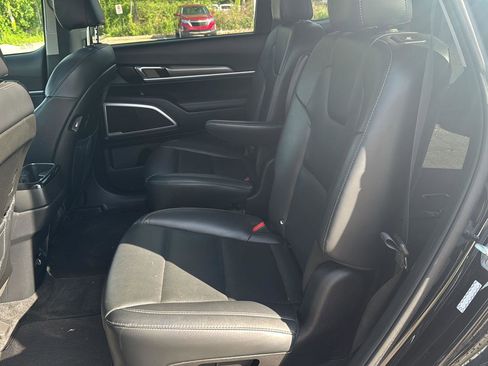Used 2020 Kia Telluride S AWD/4WD image 10