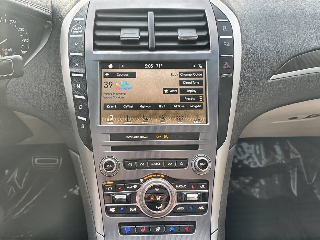 Used 2018 Lincoln MKZ Reserve w/ Magnetic Appearance Package AWD/4WD image 12