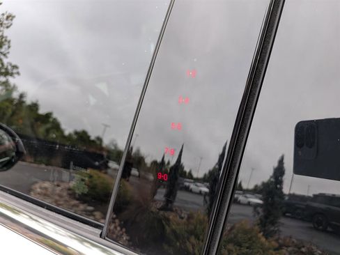 Used 2023 Lincoln Corsair Reserve w/ Equipment Group 201A image 24