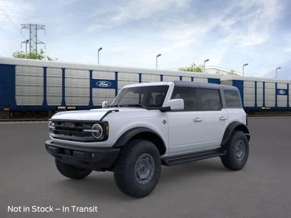 New 2025 Ford Bronco Outer Banks w/ Sasquatch Package