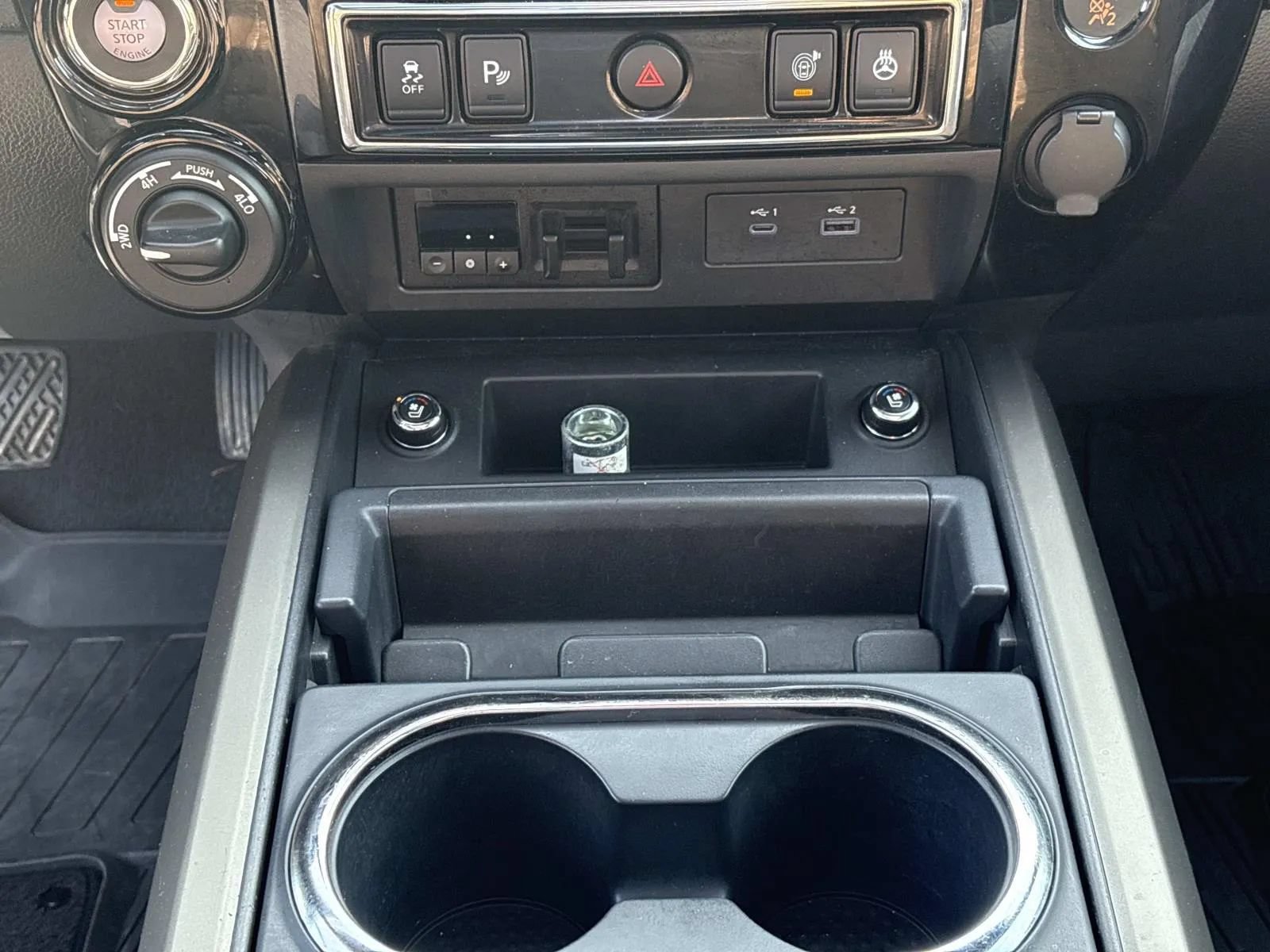 Used 2023 Nissan Titan Platinum Reserve w/ Moonroof Package AWD/4WD image 12