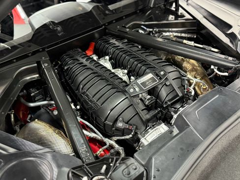 Used 2024 Chevrolet Corvette Z06 RWD image 37