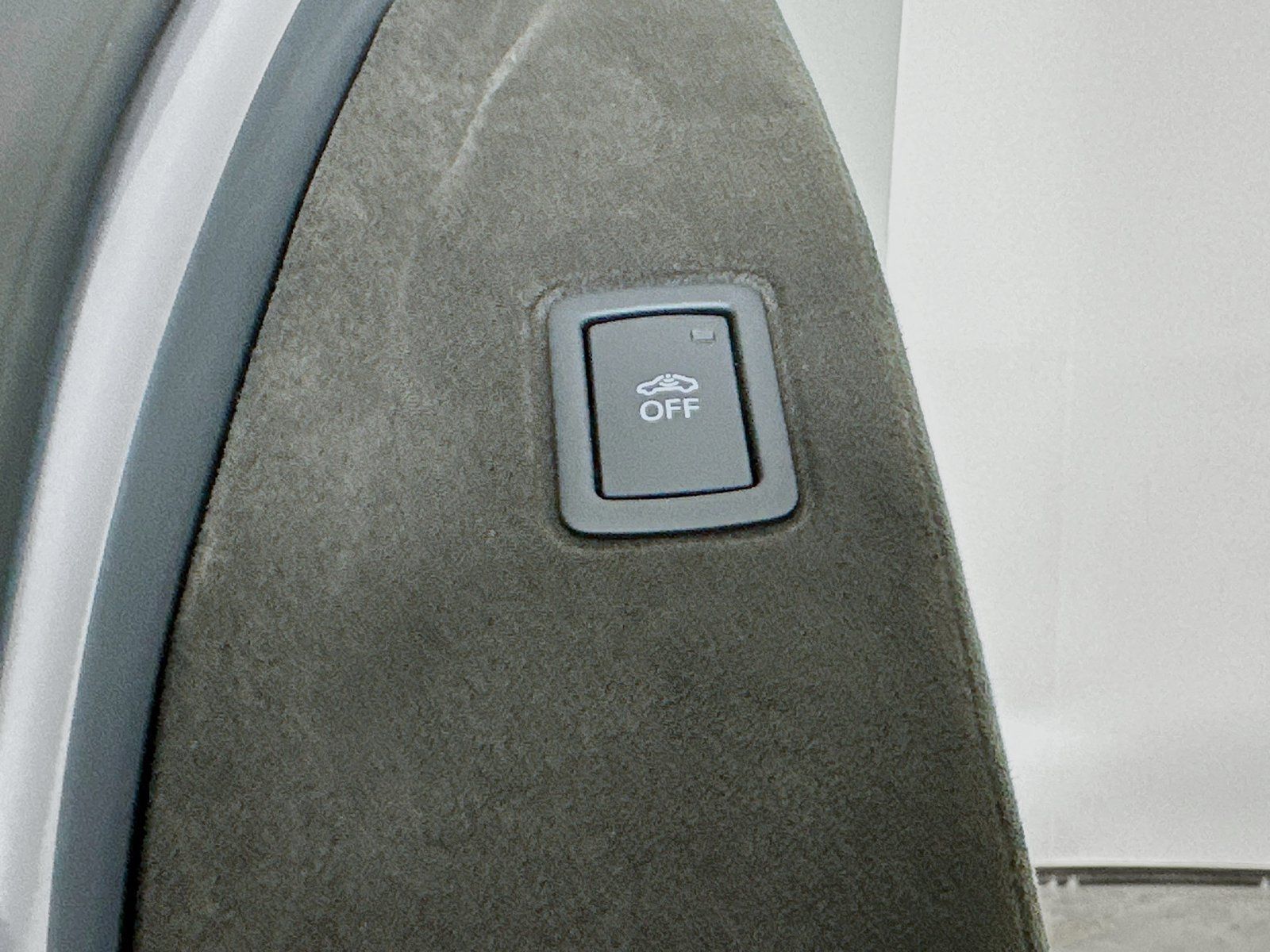Used 2024 Lamborghini Revuelto AWD/4WD image 35
