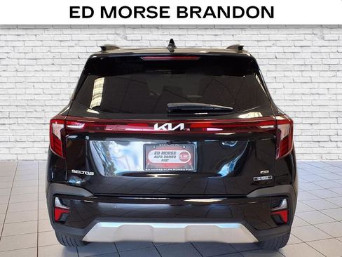 Used 2025 Kia Seltos EX w/ EX Sunroof Package image 4