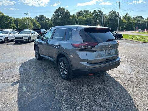 Used 2025 Nissan Rogue S FWD image 5