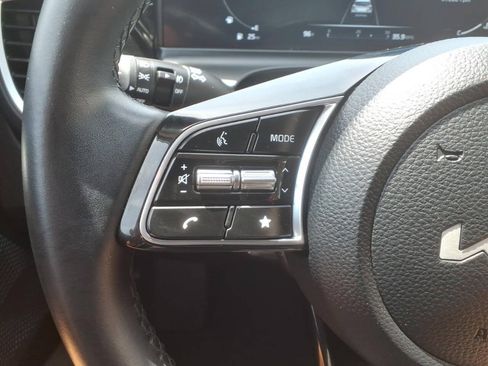 Used 2024 Kia Seltos S AWD/4WD image 14
