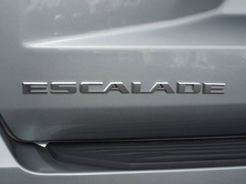 Used 2024 Cadillac Escalade Sport w/ Touring Package image 21