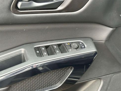 Certified 2024 Nissan Pathfinder S image 17