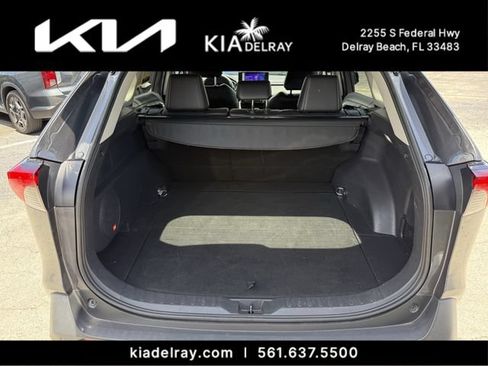 Used 2023 Toyota RAV4 Limited FWD image 8