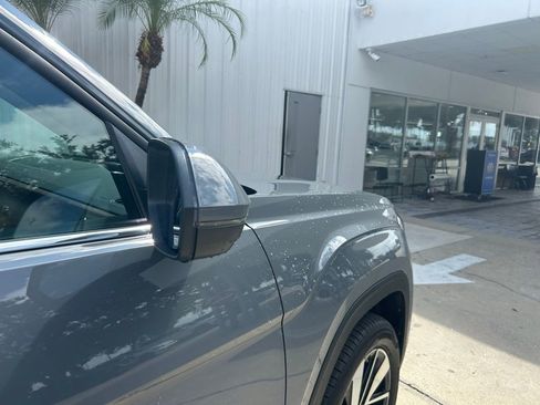 New 2026 Volkswagen Atlas SE image 28