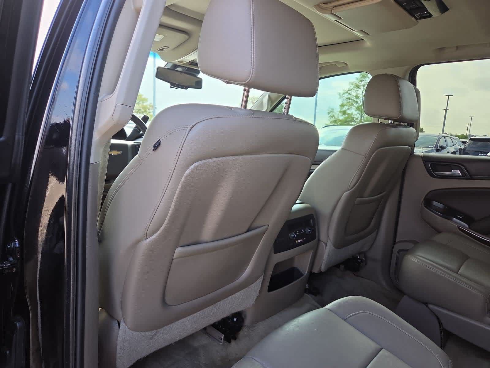Used 2015 Chevrolet Tahoe LT RWD image 17
