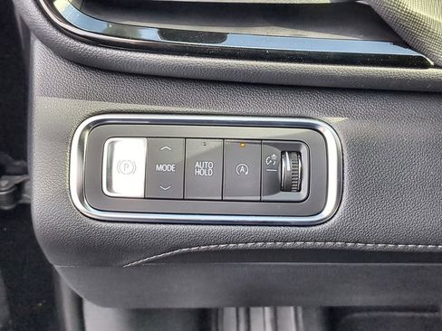 Used 2025 Buick Enclave Sport Touring w/ Super Cruise Package image 18