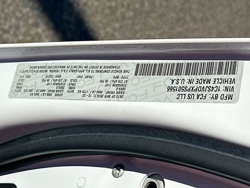 Used 2023 Jeep Wagoneer Series III w/ Preferred Equipment Group image 27