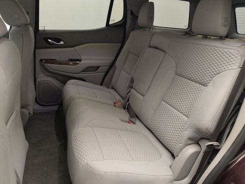 Used 2018 GMC Acadia SLE w/ LPO, Floor Liner Package AWD/4WD image 18