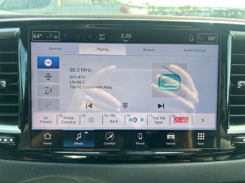 Used 2025 Chrysler Pacifica Select FWD image 23