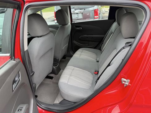 Used 2013 Chevrolet Sonic LT image 9